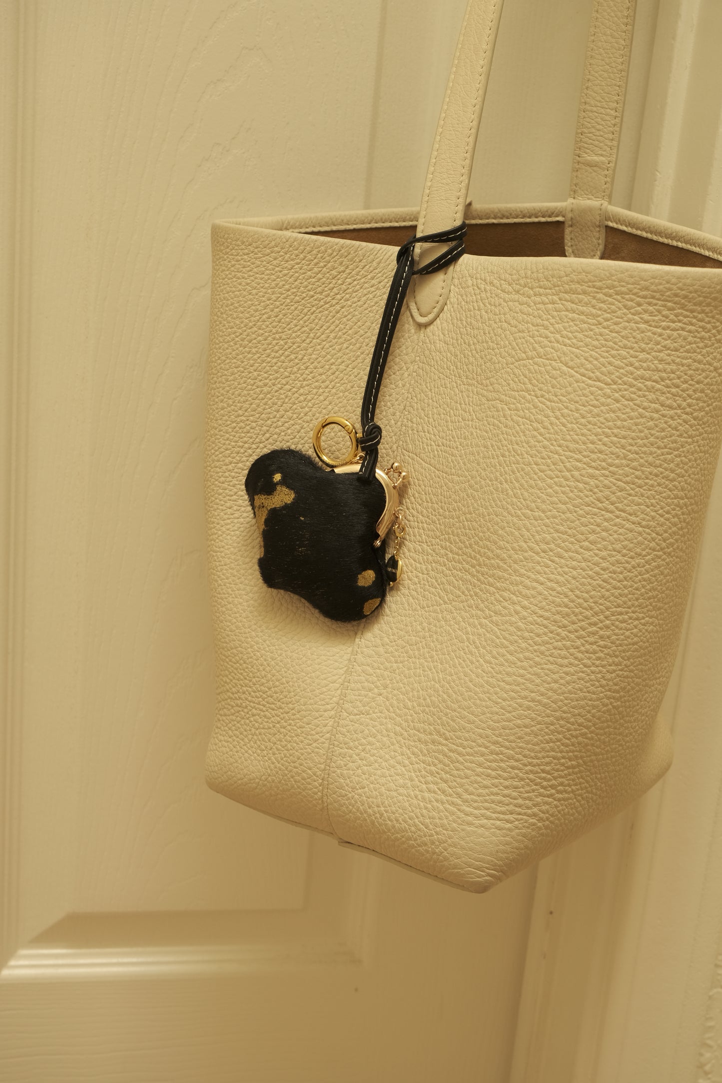 DARK GOLD HORSE HAIR CLOUD COIN PURSE / CHARM