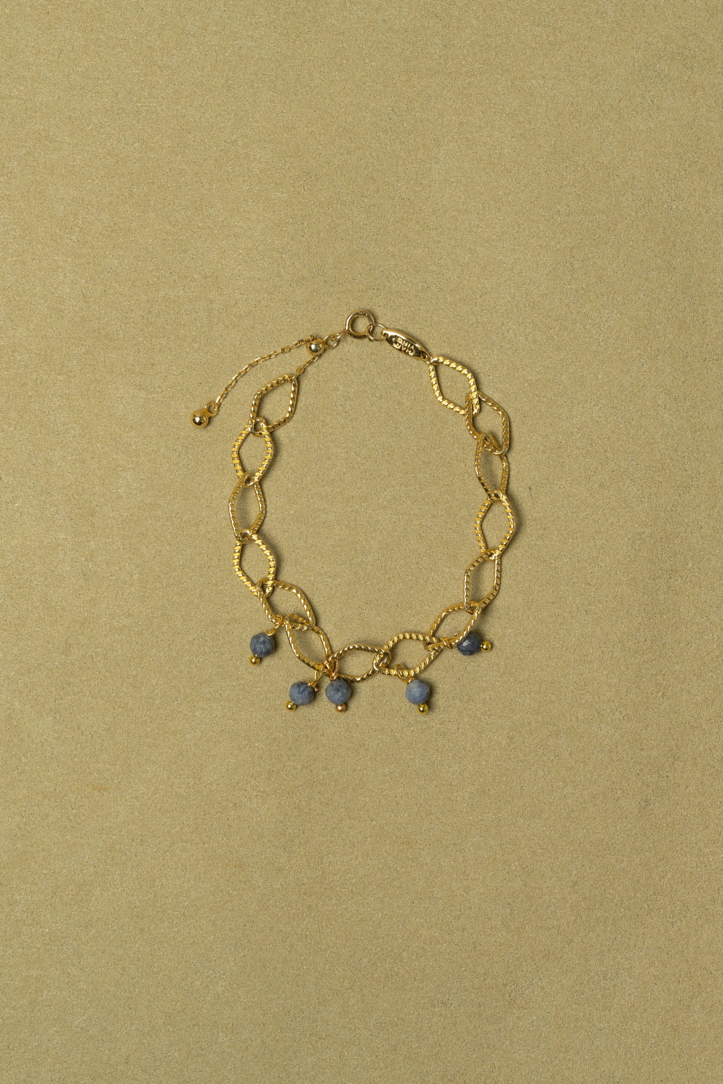 BLUE CORAL BEADED BRACELET
