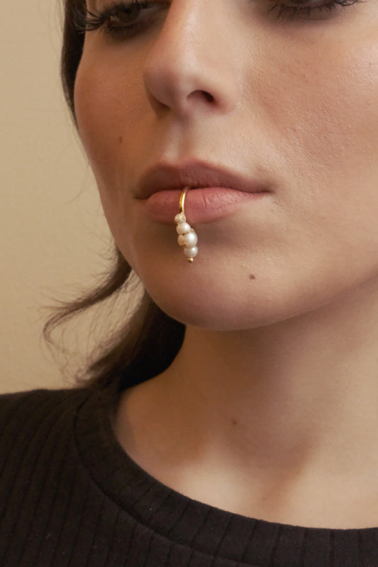 LIP CUFF & EAR CUFF IN FRESH WATER PEARL AND GOLD