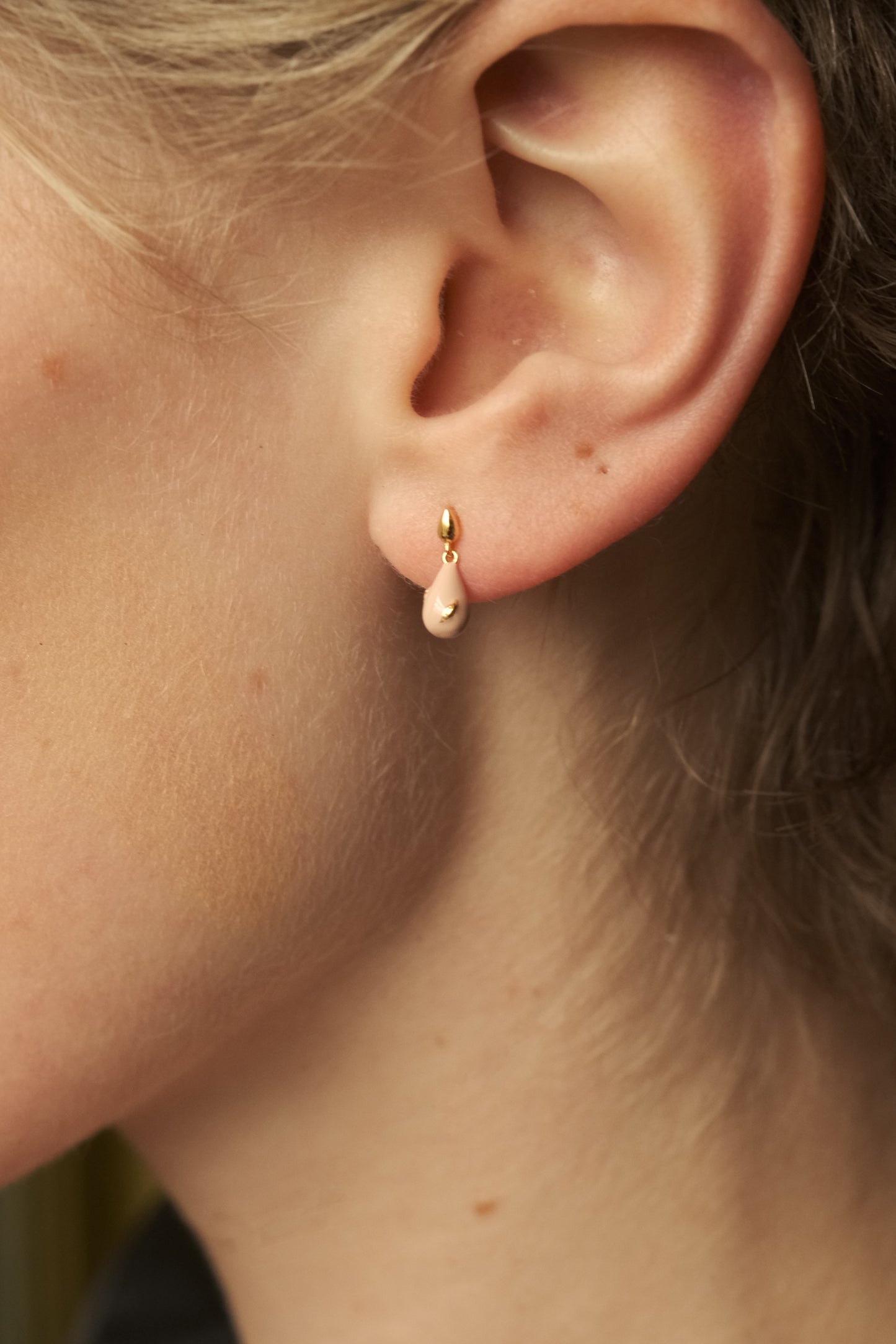 SMALL TEARDROP PINK ENAMEL EARRINGS