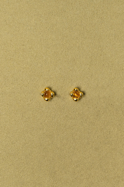 TRICOLOR FLORAL STUD EARRINGS