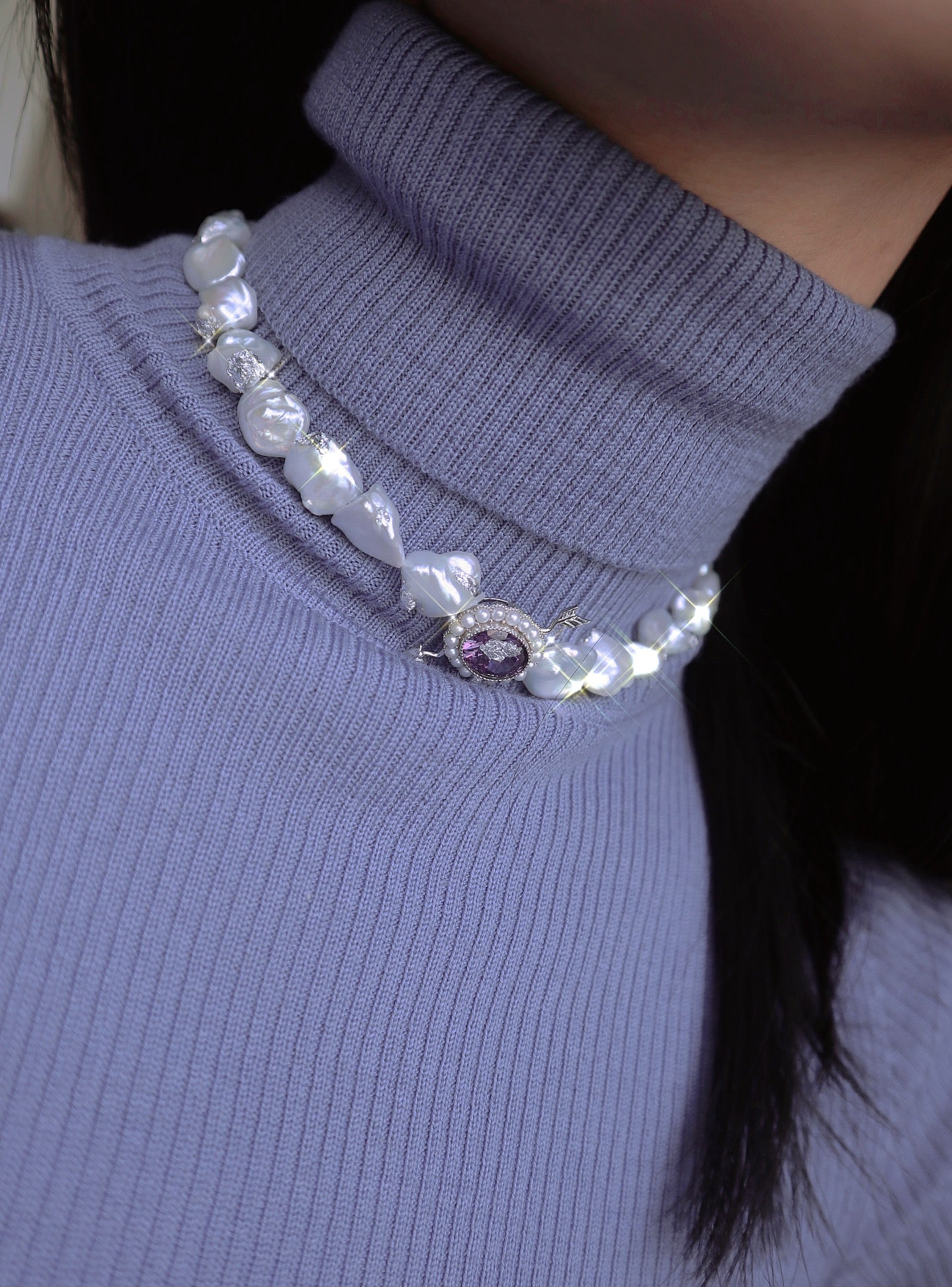 BAROQUE PEARL CHOKER WITH A BROKEN CRYSTAL HEART(PURPLE, SILVER)