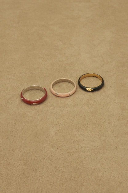 THIN BAND PINK ENAMEL RING