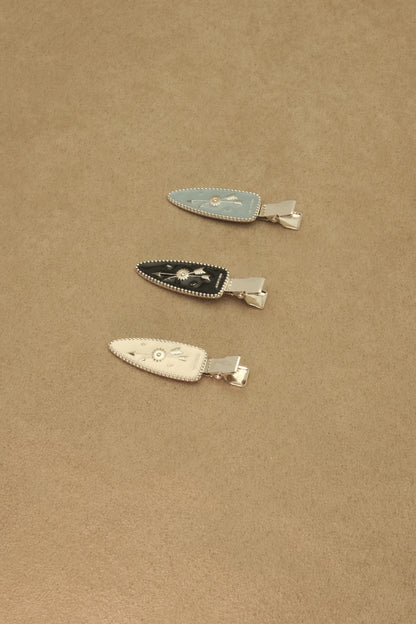 MILKY WHITE ENAMEL ARROW HAIR CLIP