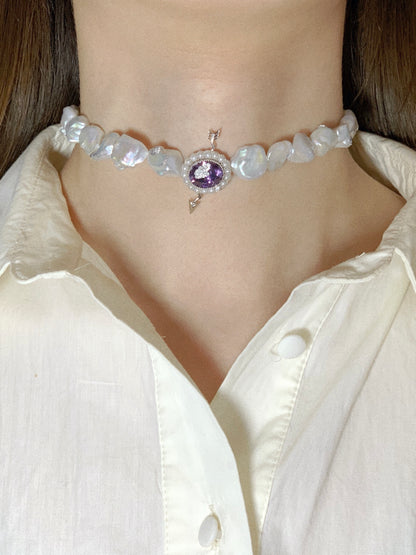 BAROQUE PEARL CHOKER WITH A BROKEN CRYSTAL HEART(PURPLE, SILVER)