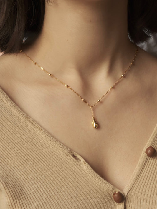 SINGLE LAYER WATER DROP GOLD NECKLACE