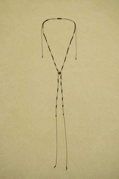 ZIRCON BUTTON BLACK CRYSTAL BRAIDED NECKLACE