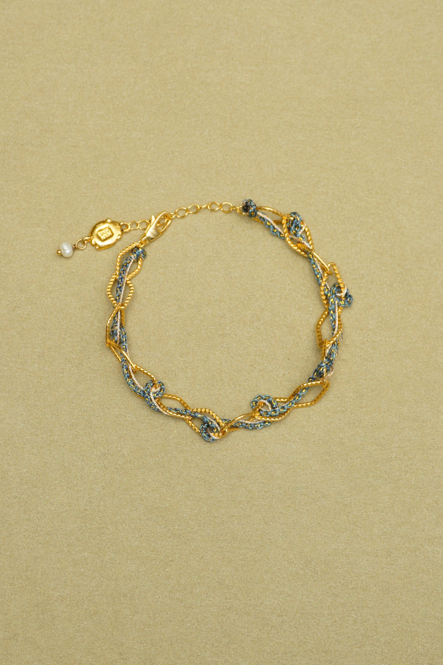 RHOMBUS BRAIDED BRACELET