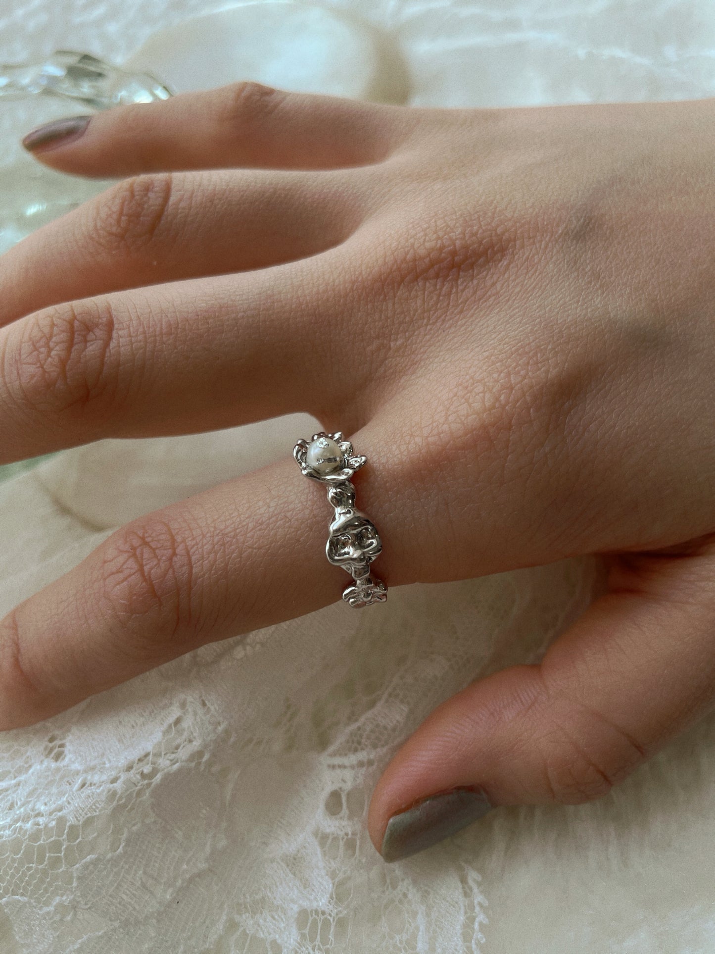 SILVER FLORAL SKULL RING WITH PEARL