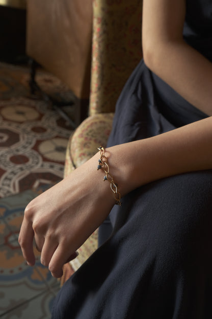 BLUE CORAL BEADED BRACELET