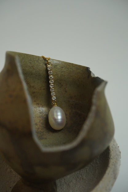 WATER DROP PEARL NECKLACE