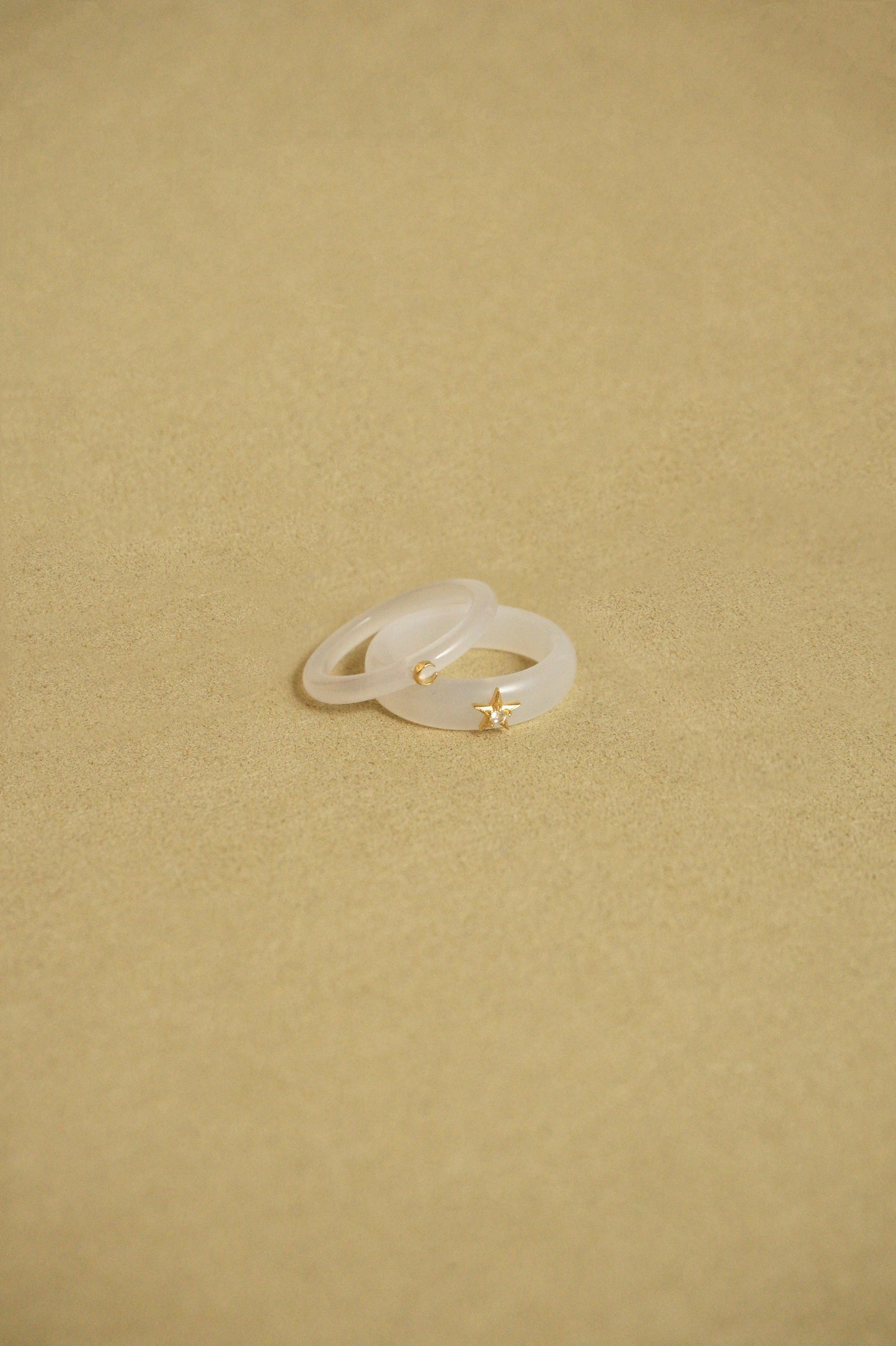 WHITE AGATE MOON RING