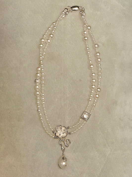 BLOSSOM AND SNAKE DOUBLE PEARL CHOKER