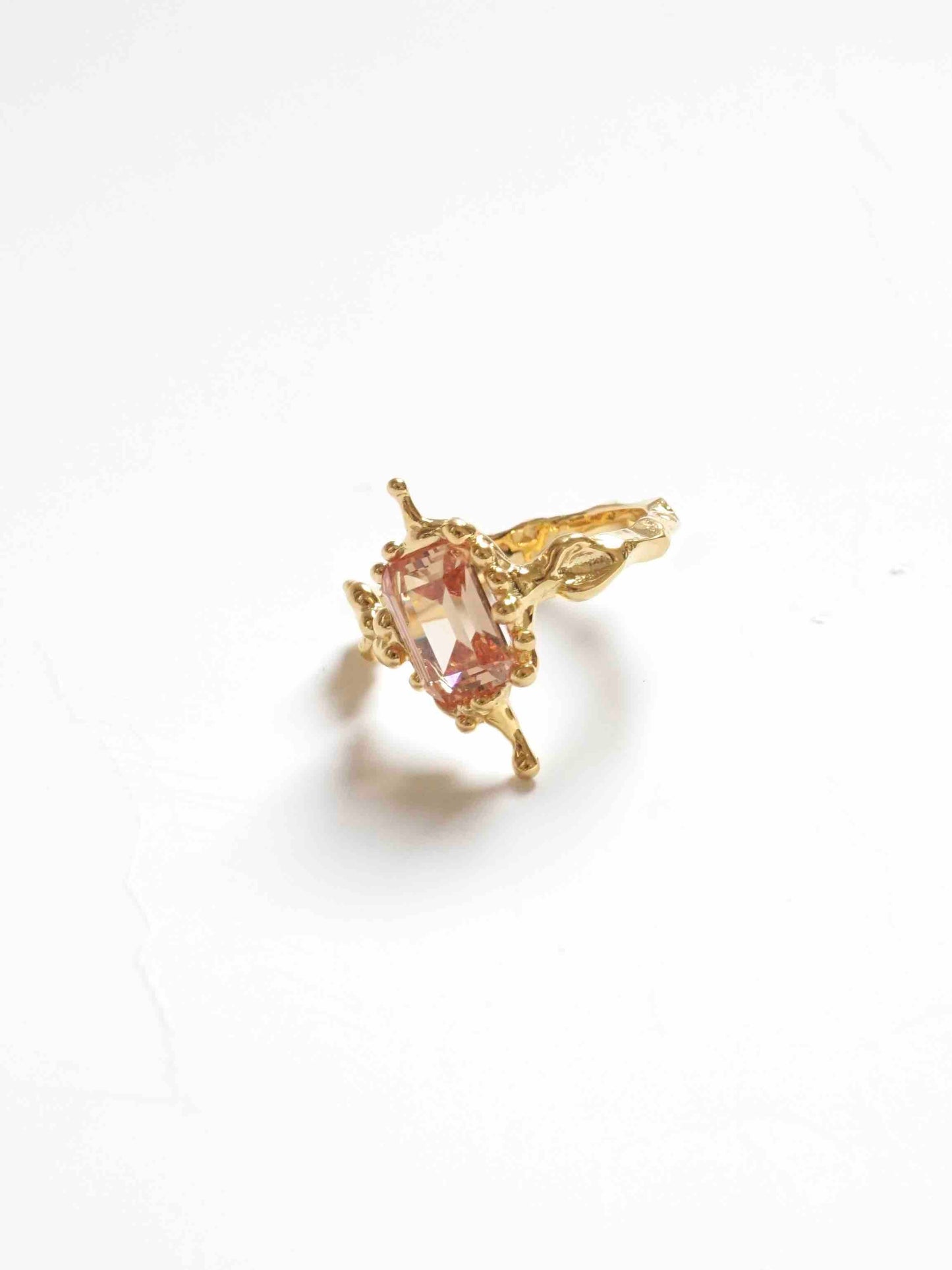 SQUARE CHAMPAGNE TALISMAN RING