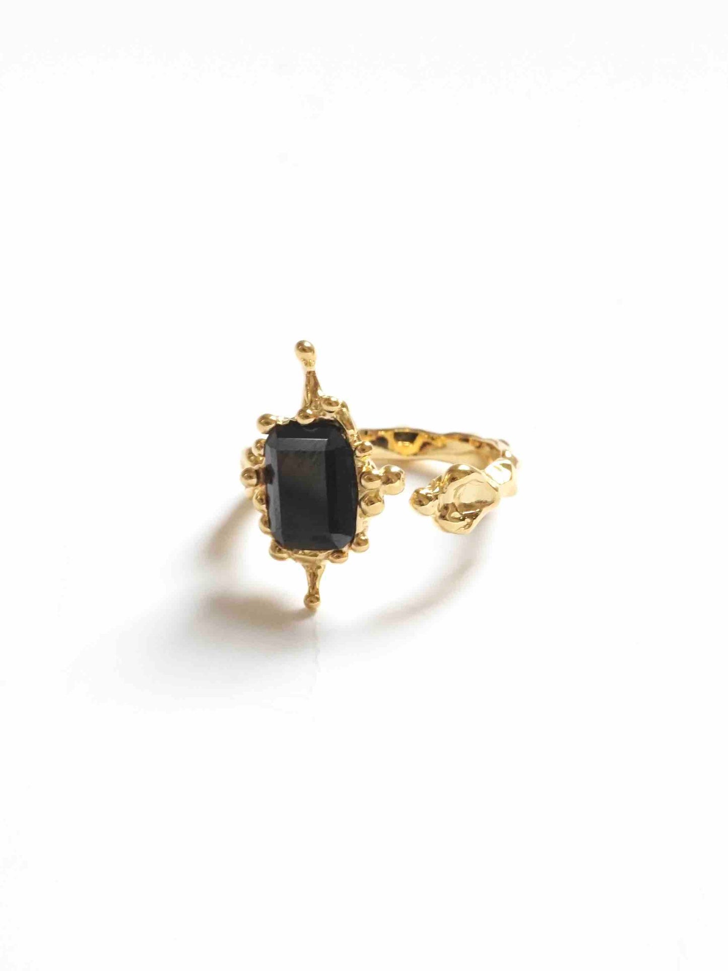 SQUARE BLACK TALISMAN RING