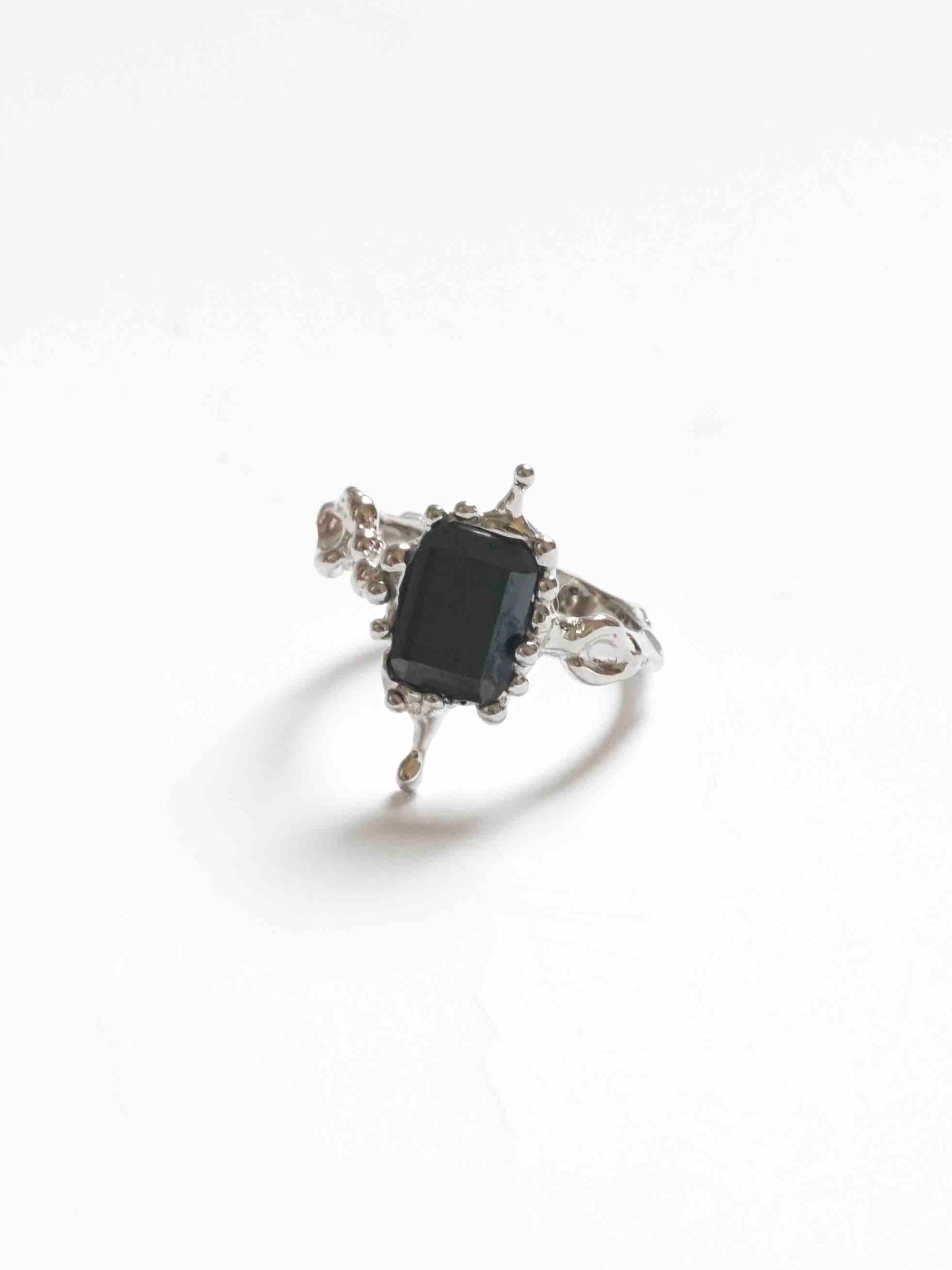 SQUARE BLACK TALISMAN RING