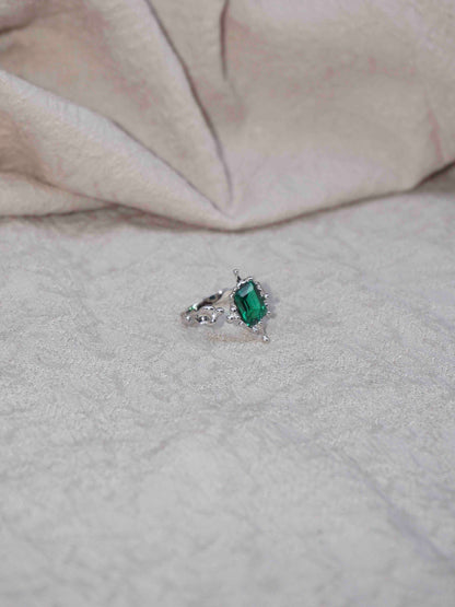 SQUARE EMERALD TALISMAN RING