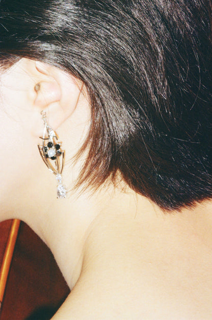 HANYING X MOMONARY EARRINGS (SILVER)