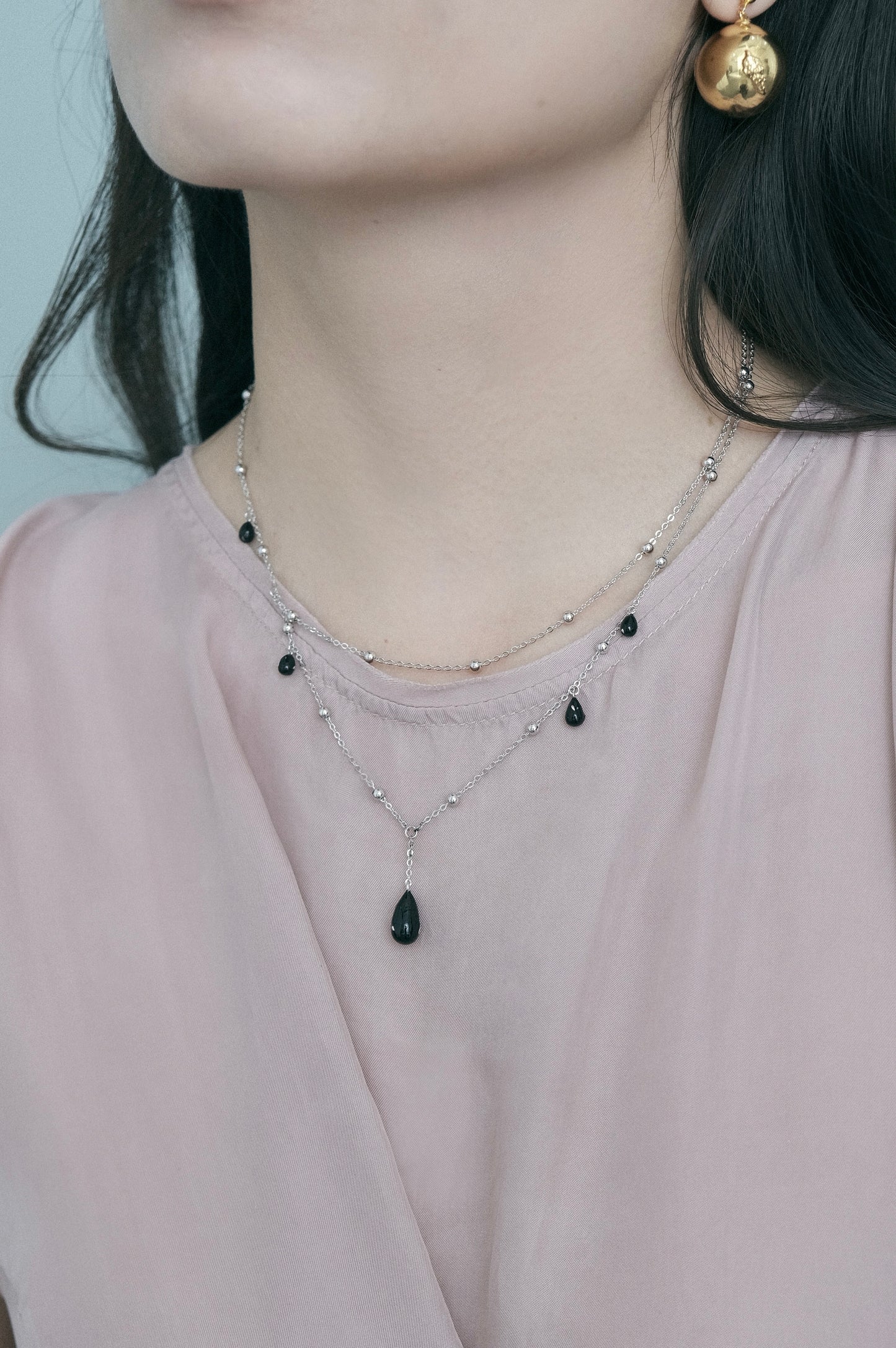 BLACK ENAMEL WATER DROP DOUBLE LAYER NECKLACE