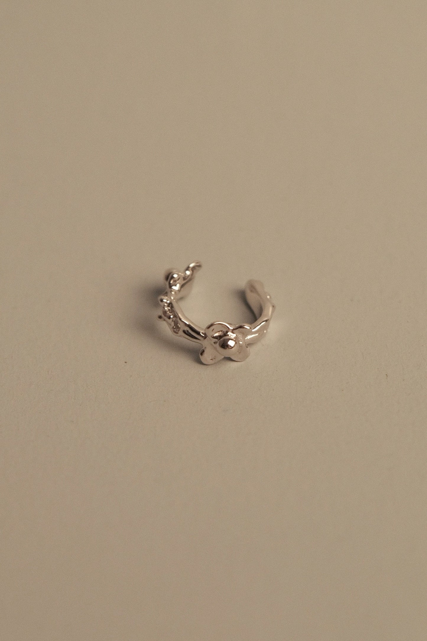 FLORAL EAR CUFF (SIVER)