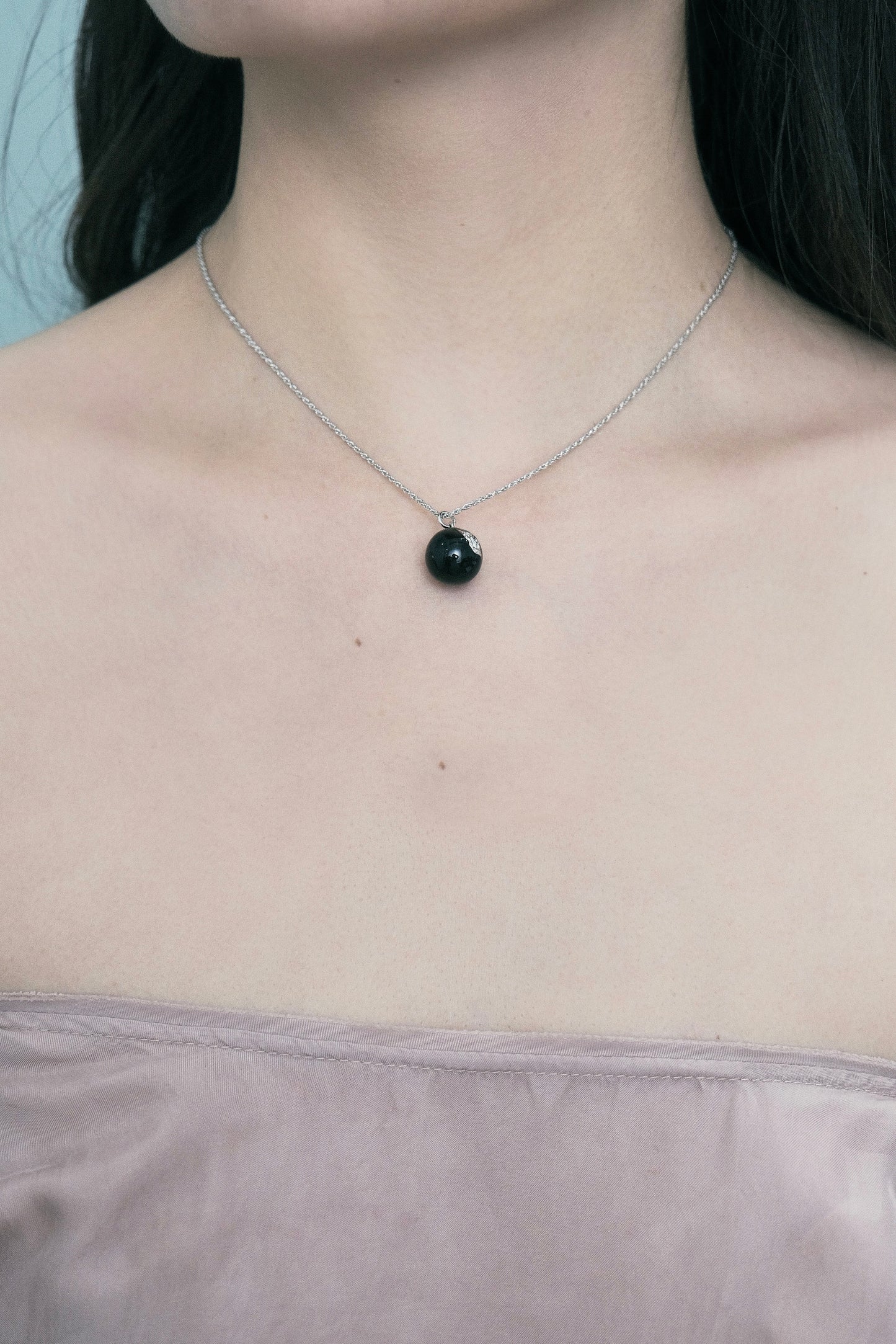 BLACK ENAMEL BALL PENDANT NECKLACE