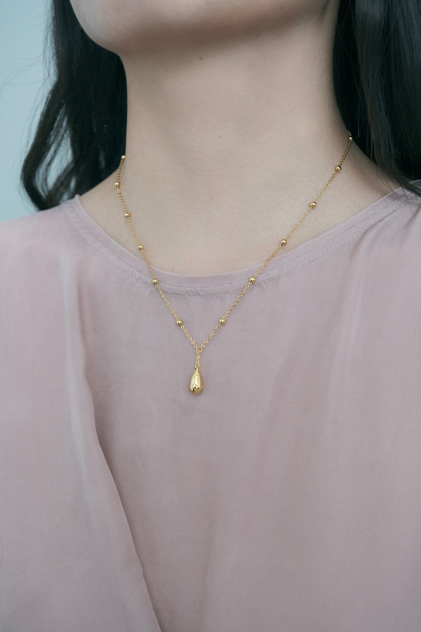 SINGLE LAYER WATER DROP GOLD NECKLACE