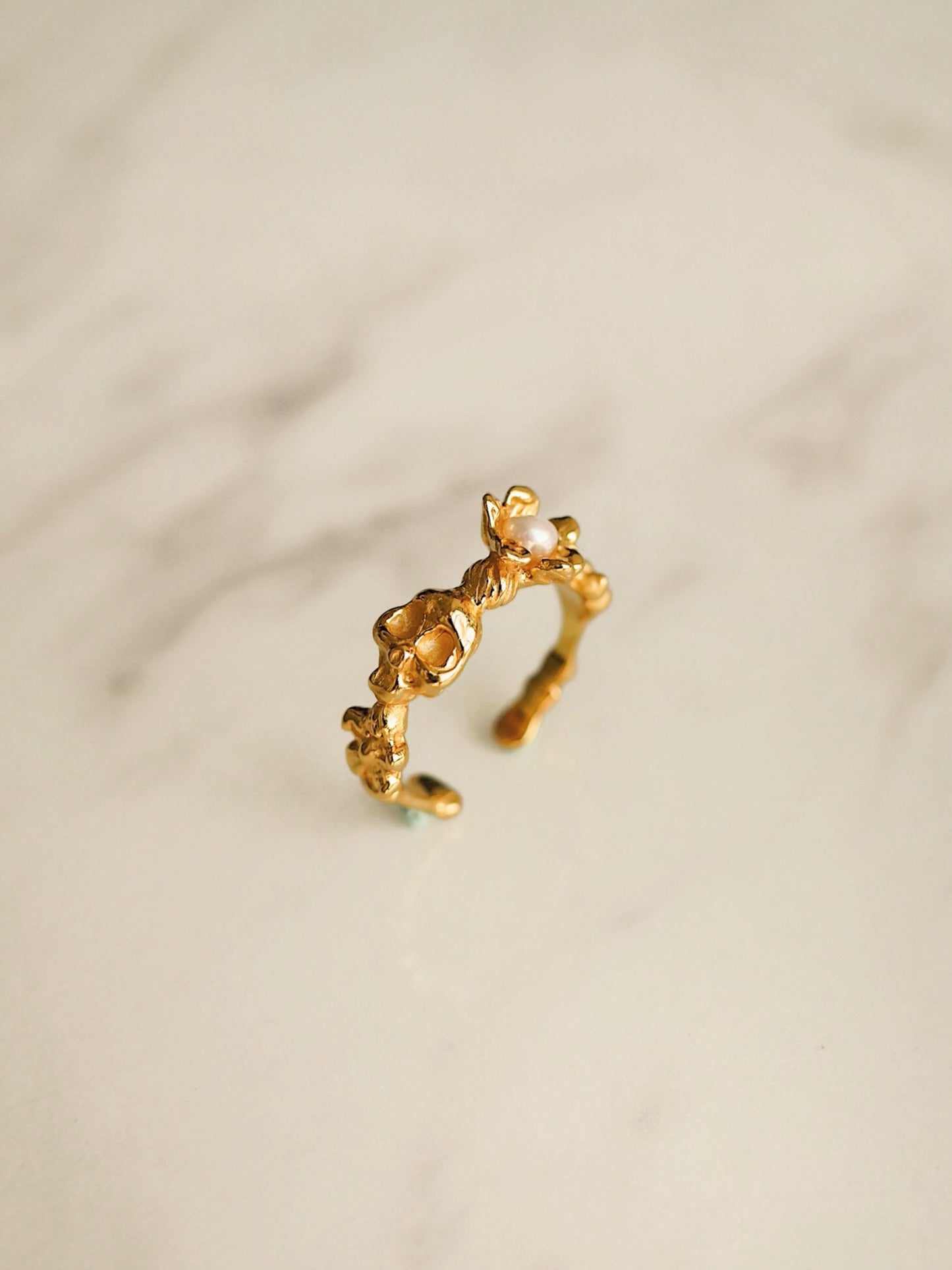 GOLD FLORAL SKULL RING WITH PEARL