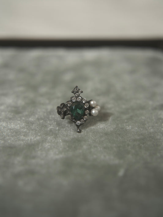 MELTED PEARL RING WITH ZIRCON (EMERALD GREEN)