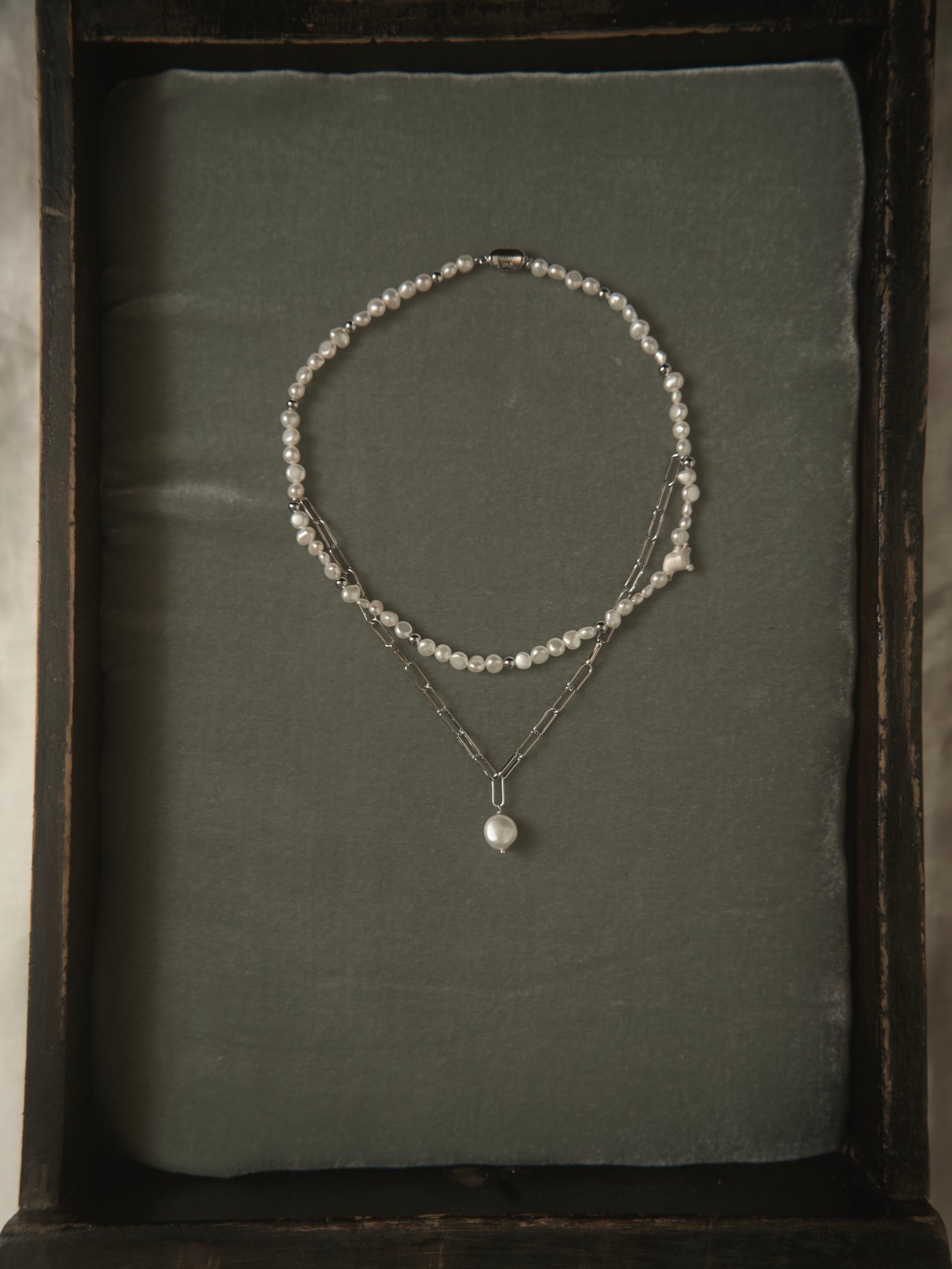 PEARL CHAIN LAYERED NECKLACE (SILVER)