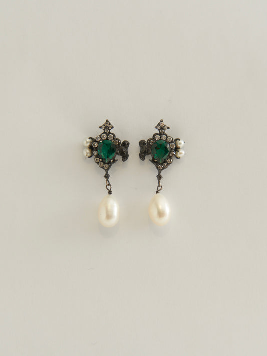 MOLTEN ZIRCON WITH PEARL EARRINGS (EMERALD GREEN)