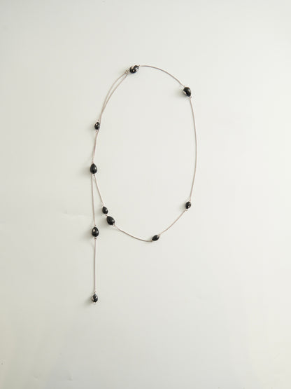 ADJUSTABLE DOUBLE_LAYER ENAMEL NECKLACE (BLACK & SILVER)