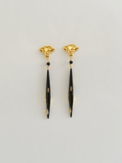 LONG ENAMEL EARRINGS WITH FAN