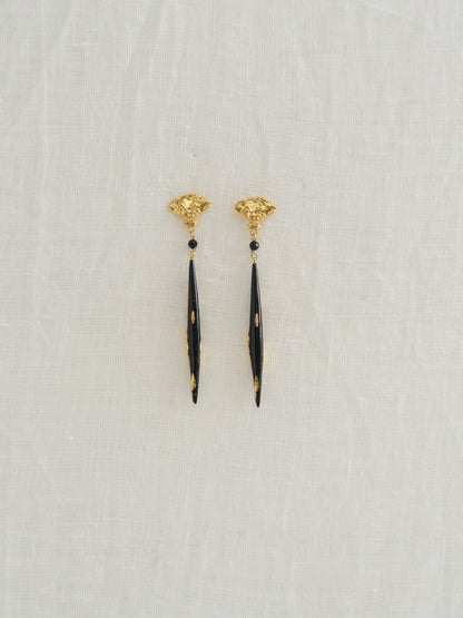 LONG ENAMEL EARRINGS WITH FAN