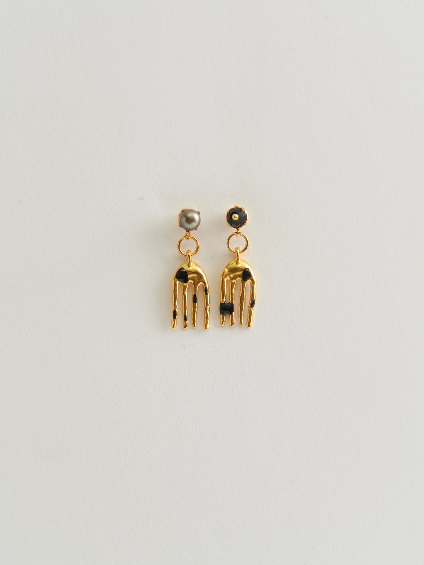 COMB EARRINGS