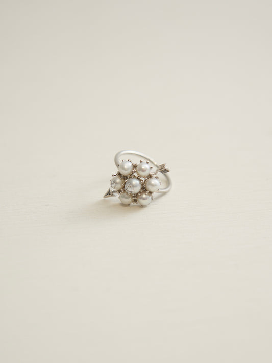 PEARL FLORAL SWORD RING (SILVER)