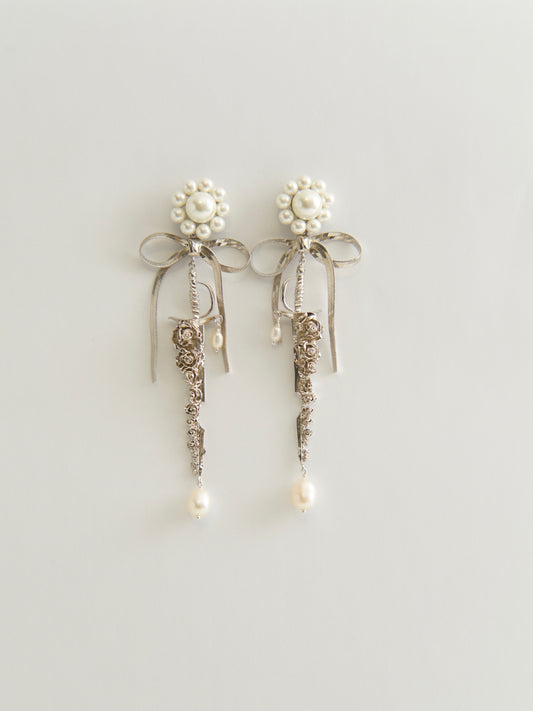 BOW & SWORD PEARL EARRINGS