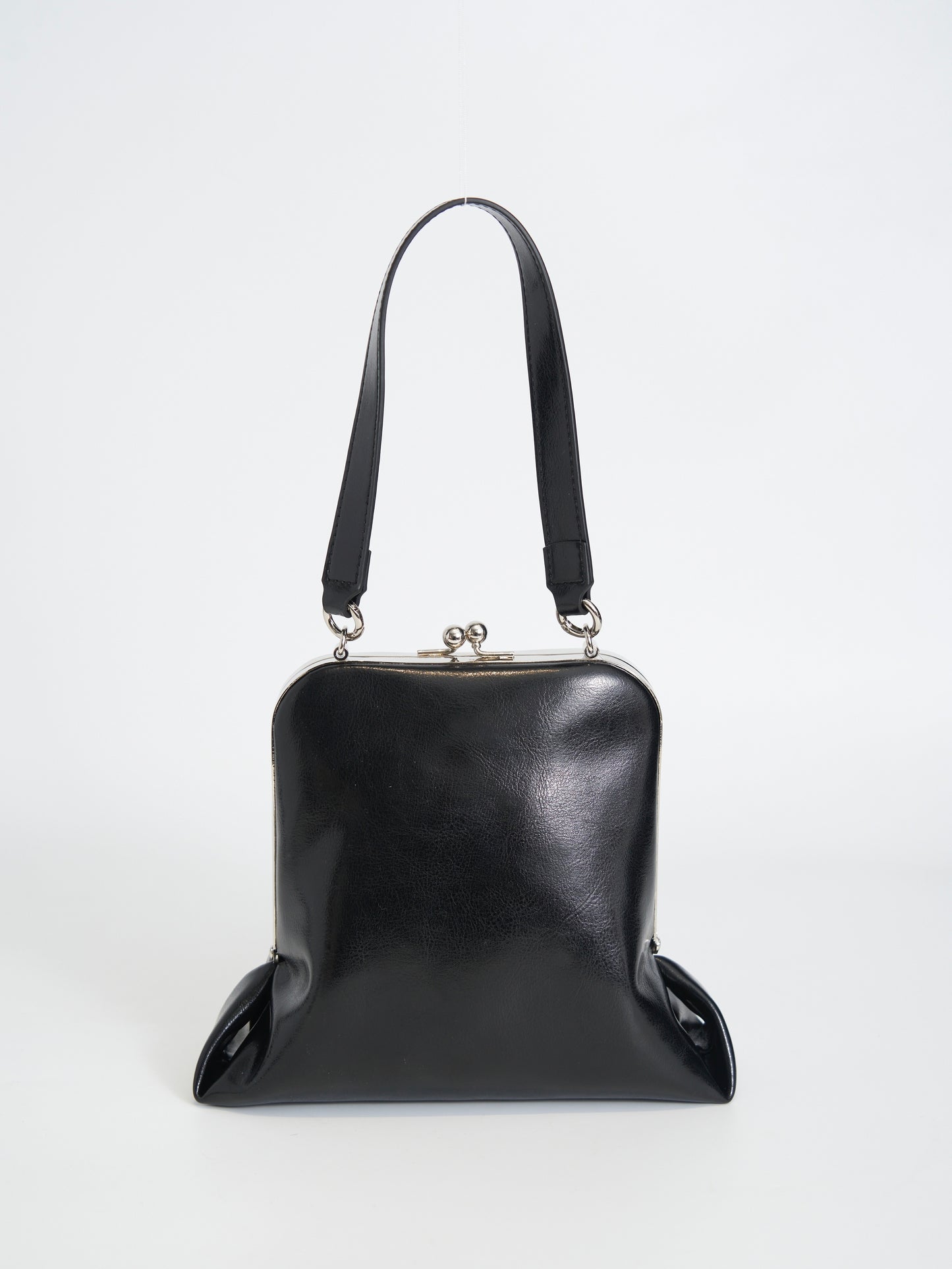 BLACK SQUARE-SHAPED COW LEATHER HANDBAG