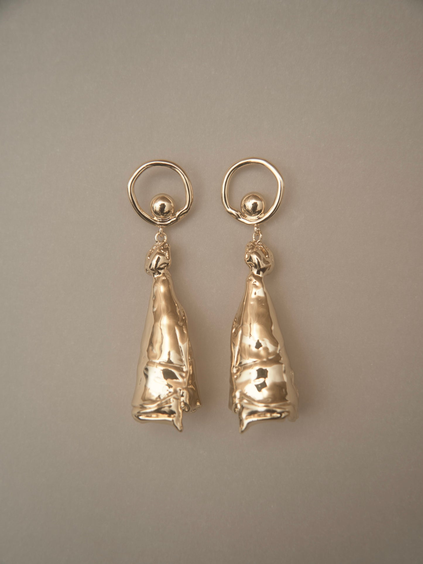 HANYING X YINGPEI BELL-SHAPED EARRINGS (GOLD)