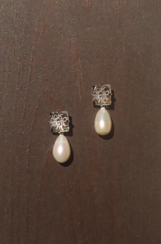 ENVELOPE PEARL EARRINGS