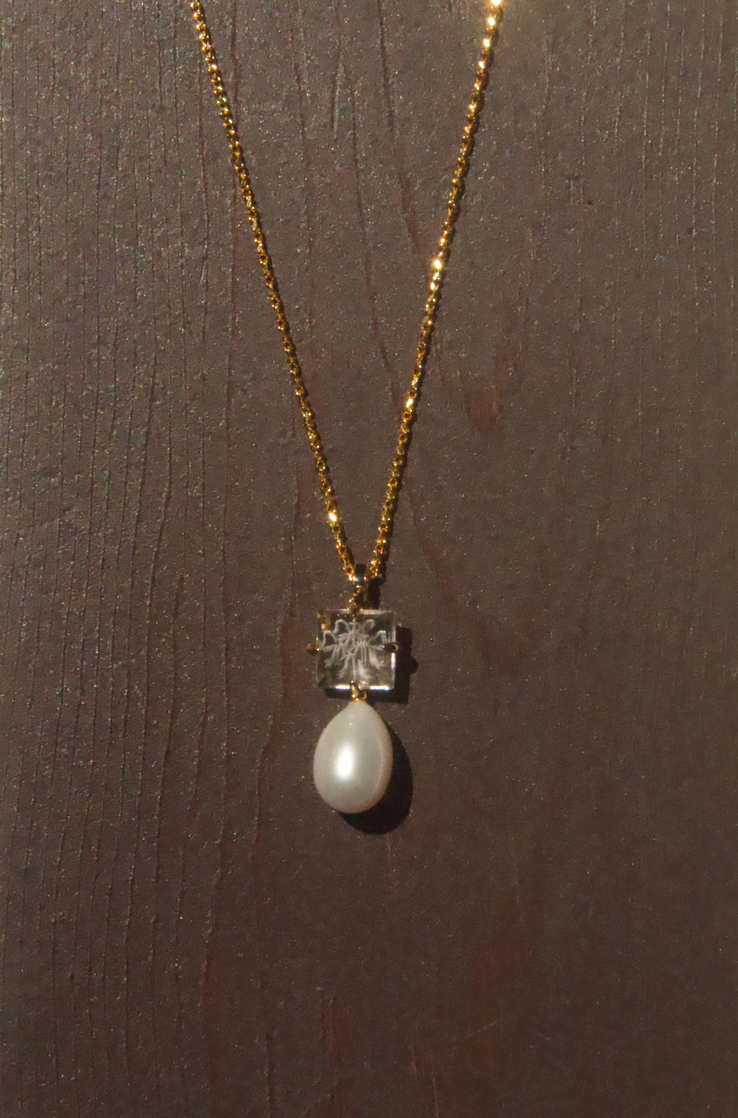 ENVELOPE PEARL PENDANT